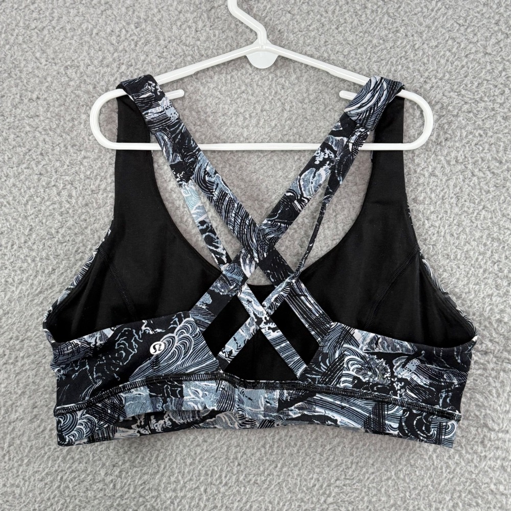 Lululemon Energy Bra Black Blue Wave Print Strappy Back Sports Bra Yoga Gym - Picture 2 of 6